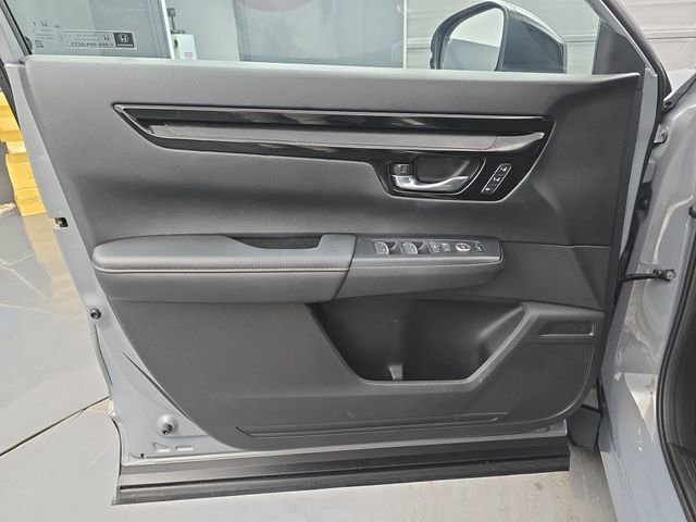 Used 2025 Honda CR-V Sport Touring image 24