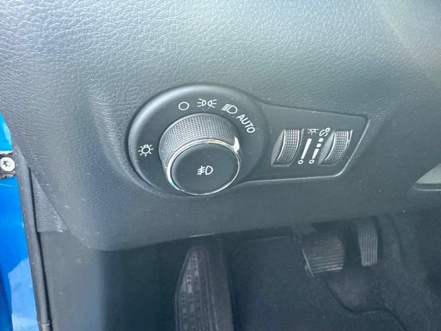 Certified 2023 Jeep Compass Limited AWD/4WD image 12