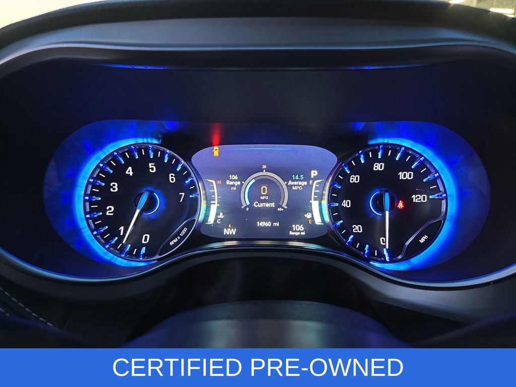 Used 2025 Chrysler Pacifica Limited image 21