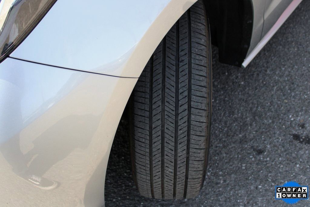 Used 2023 Toyota Sienna XLE AWD/4WD image 38