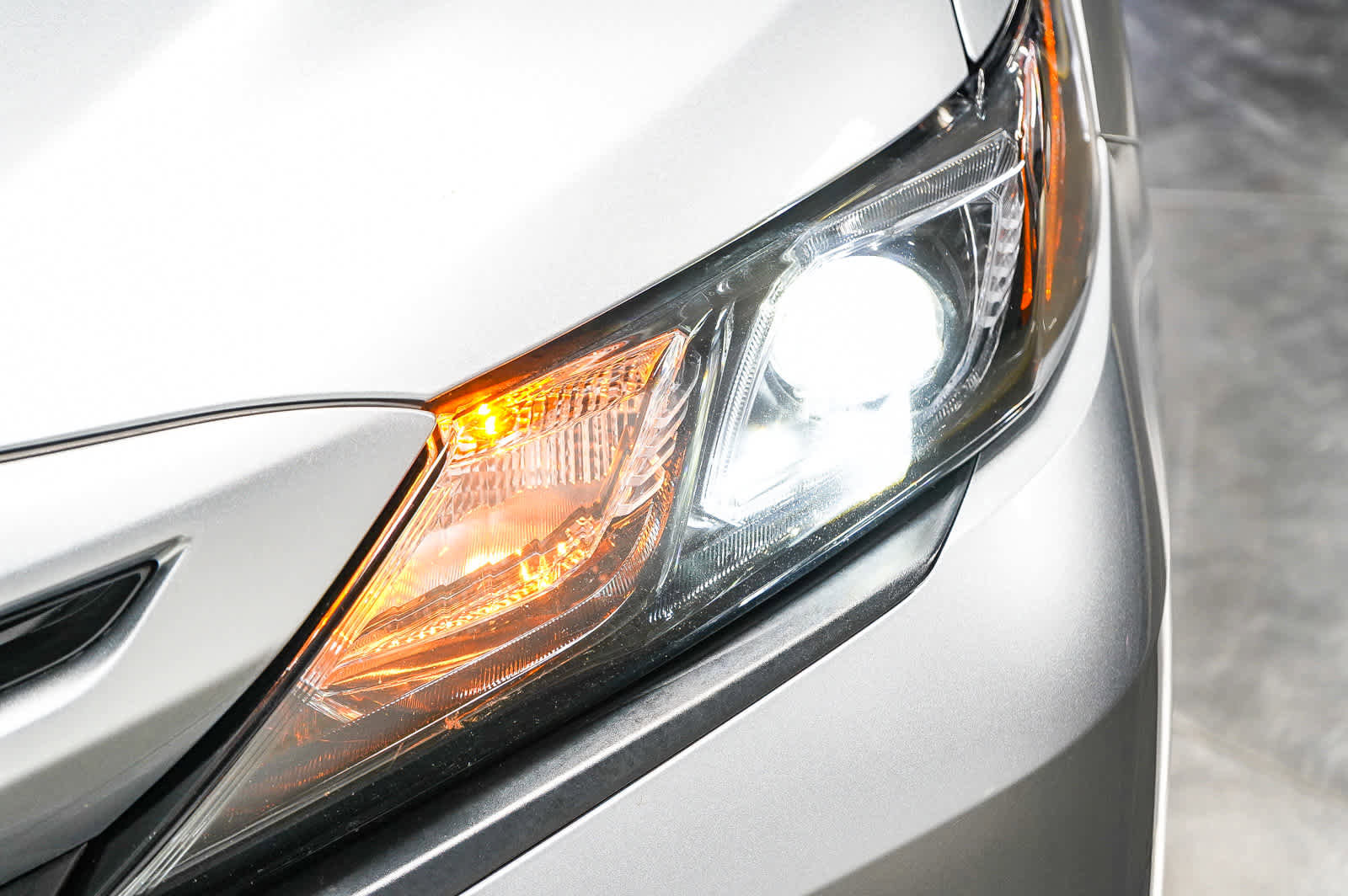 Used 2023 Toyota Camry SE w/ Protection Package (Q2) (TMS) FWD image 8