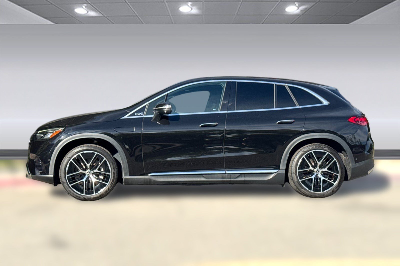 Certified 2023 Mercedes-Benz EQE 350+ 4MATIC SUV image 2