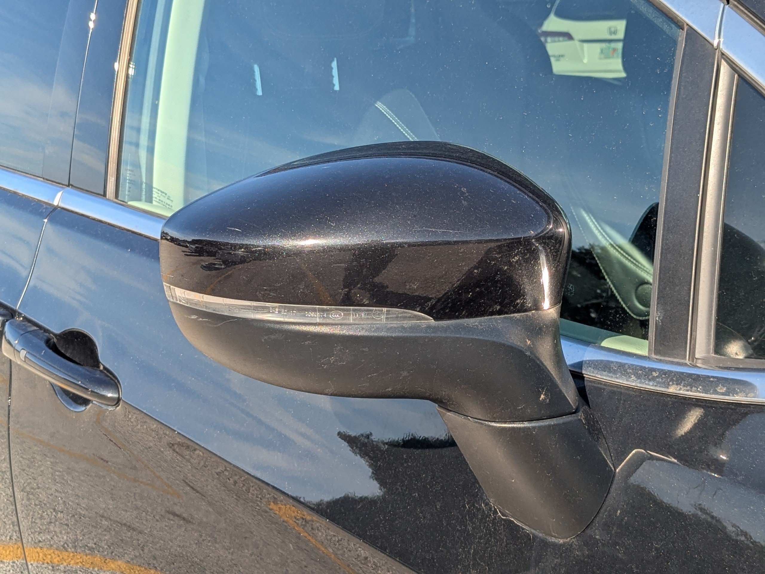 Used 2023 Chrysler Pacifica Touring-L FWD image 12