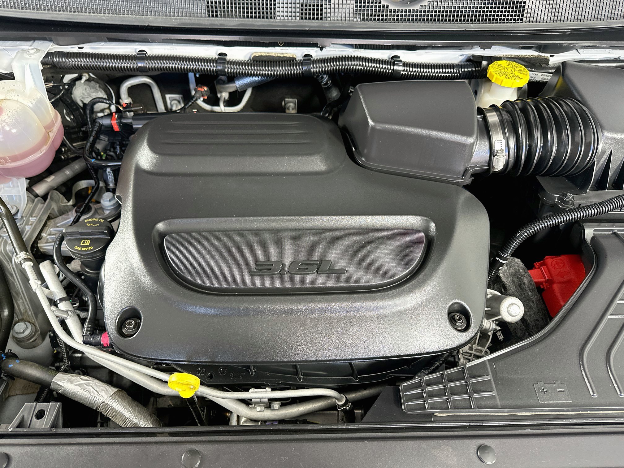 Used 2024 Chrysler Pacifica Touring-L FWD image 36