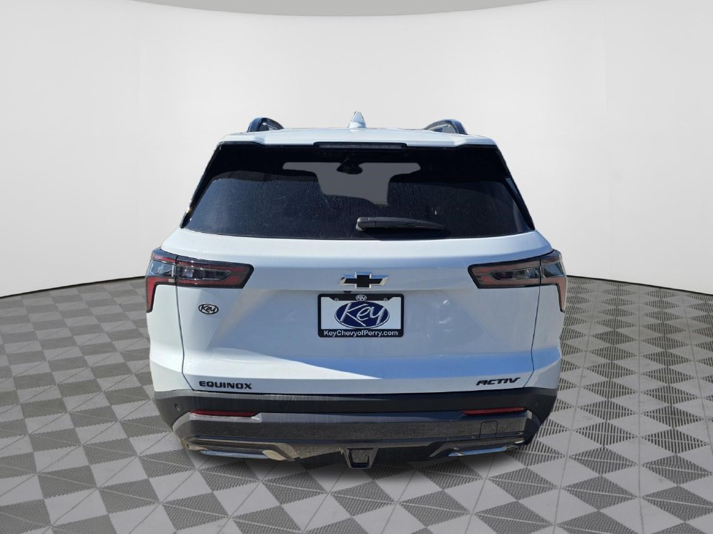 New 2027 Chevrolet Equinox ACTIV w/ Convenience Package III FWD image 9