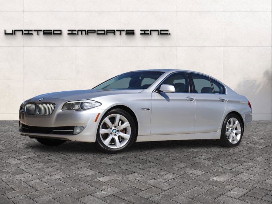 Used 2011 BMW 550i Sedan image 1