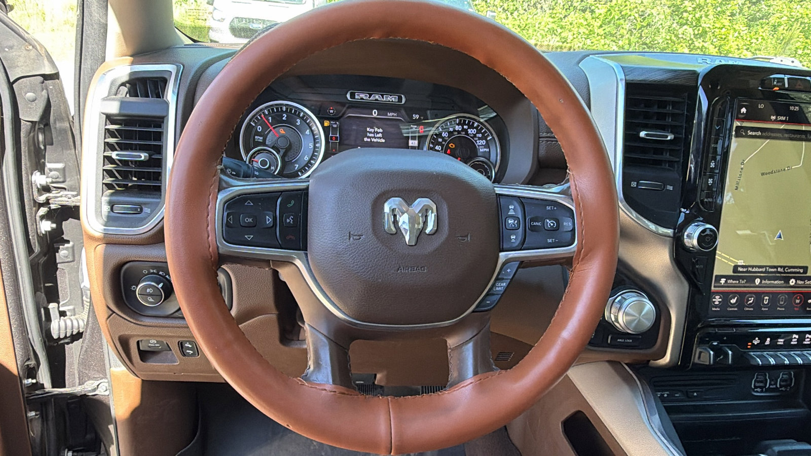 Used 2019 RAM 1500 Laramie AWD/4WD image 27