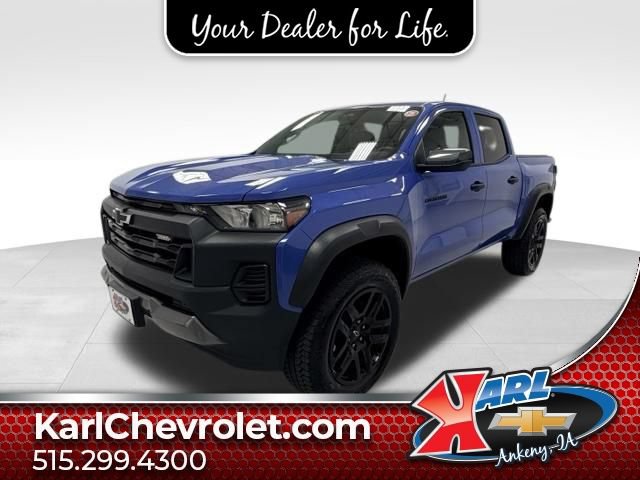 Certified 2025 Chevrolet Colorado Trail Boss AWD/4WD image 1
