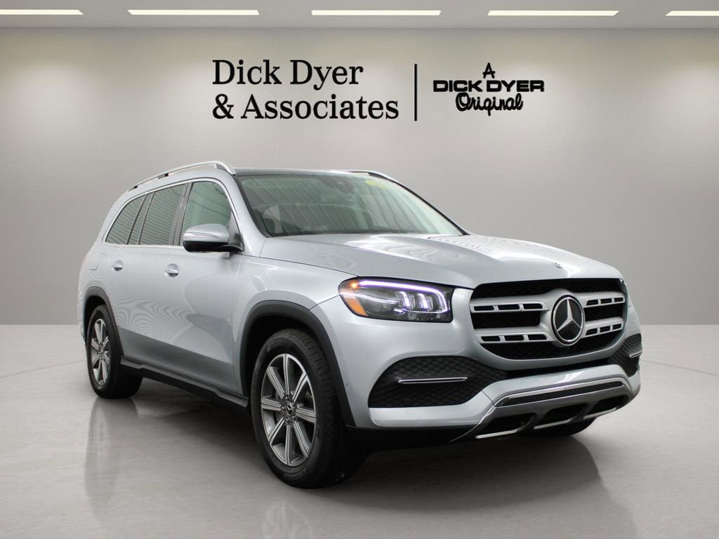 Used 2023 Mercedes-Benz GLS 450 4MATIC image 1