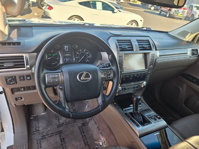 Used 2017 Lexus GX 460 w/ Navigation Package AWD/4WD image 6