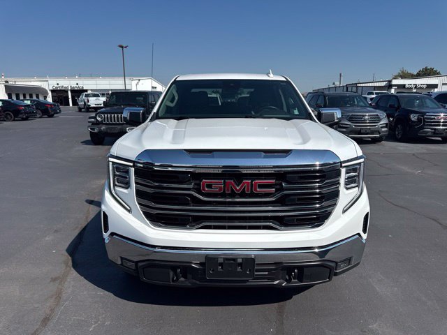 Used 2025 GMC Sierra 1500 SLT AWD/4WD image 8
