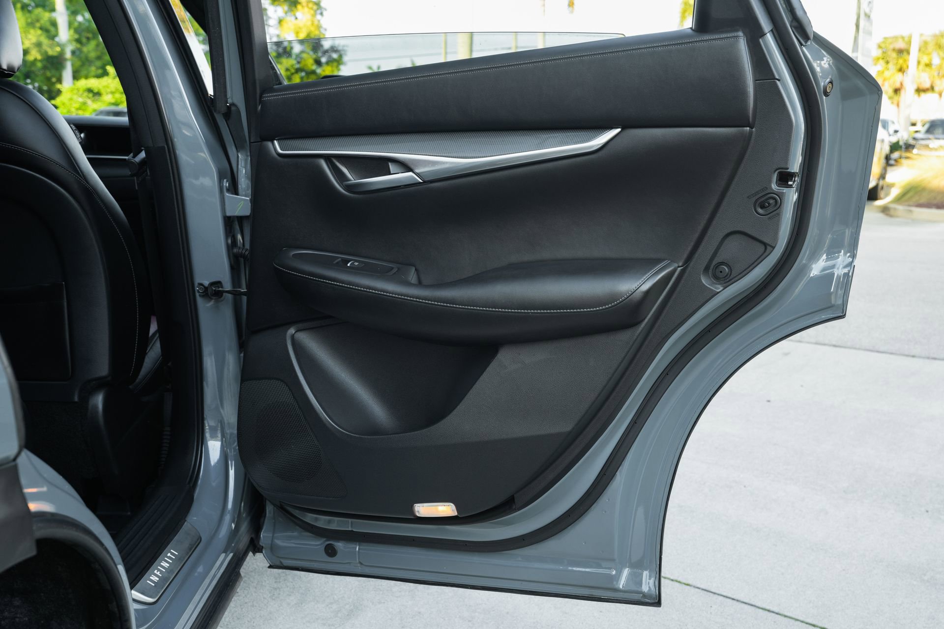 Used 2023 INFINITI QX50 Sport image 34