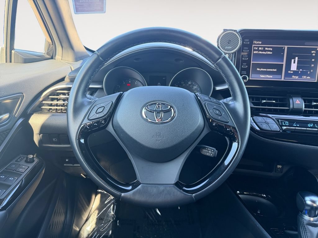 Used 2019 Toyota C-HR XLE FWD image 14