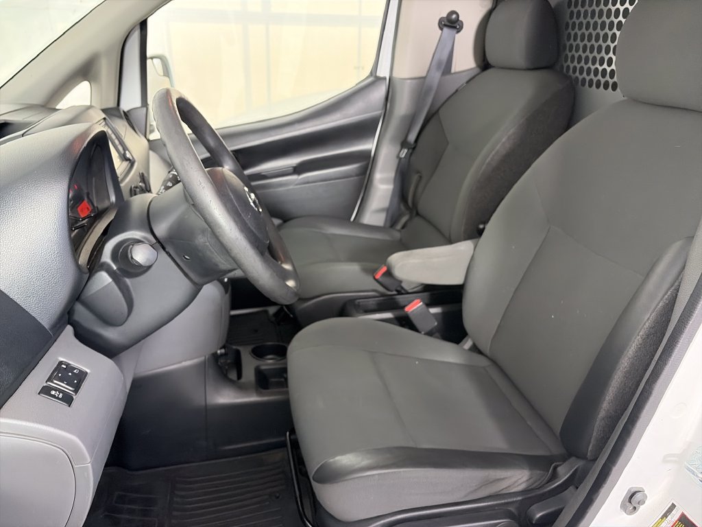 Used 2017 Nissan NV200 SV w/ Technology Package FWD image 11