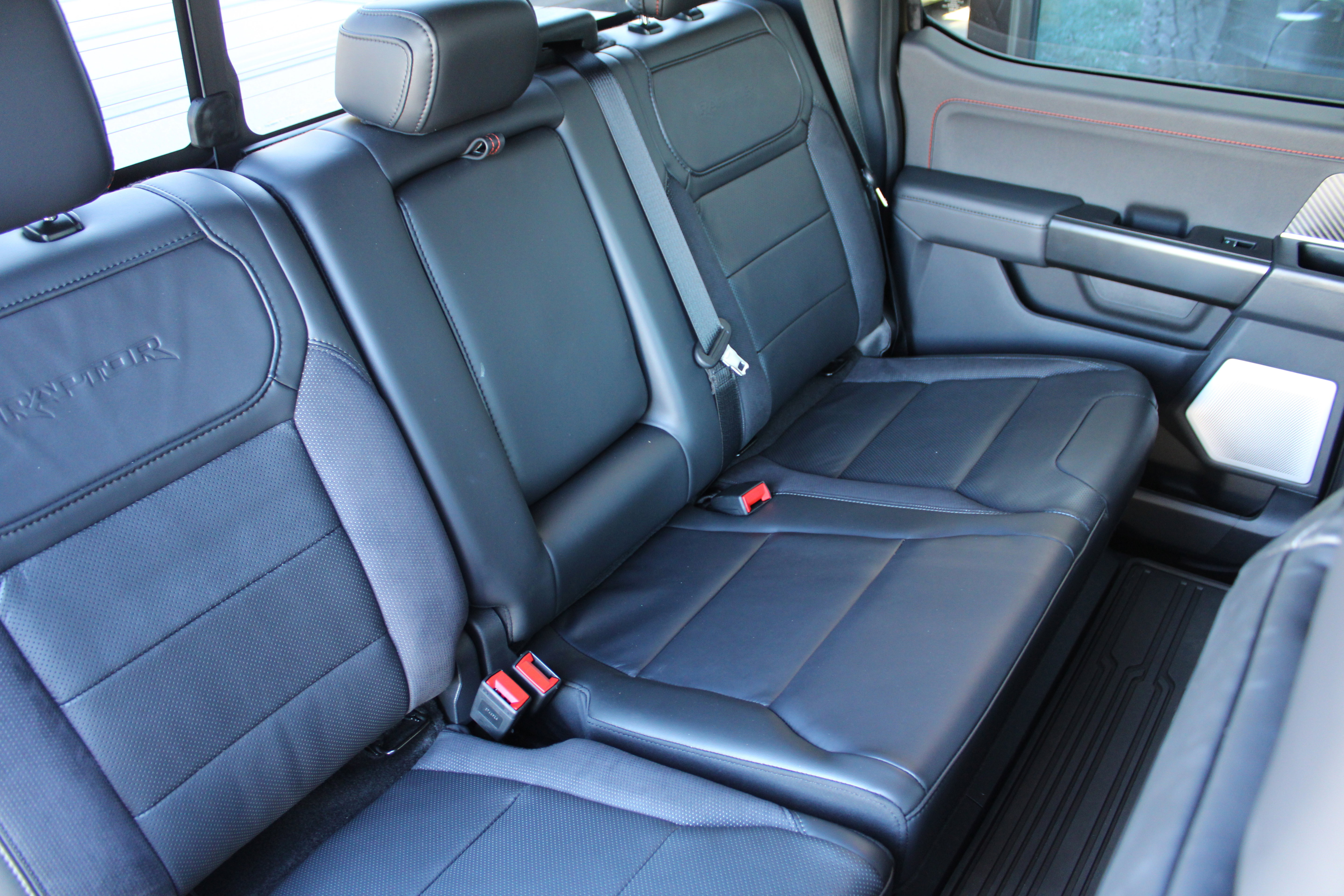 Used 2025 Ford F150 Raptor AWD/4WD image 15