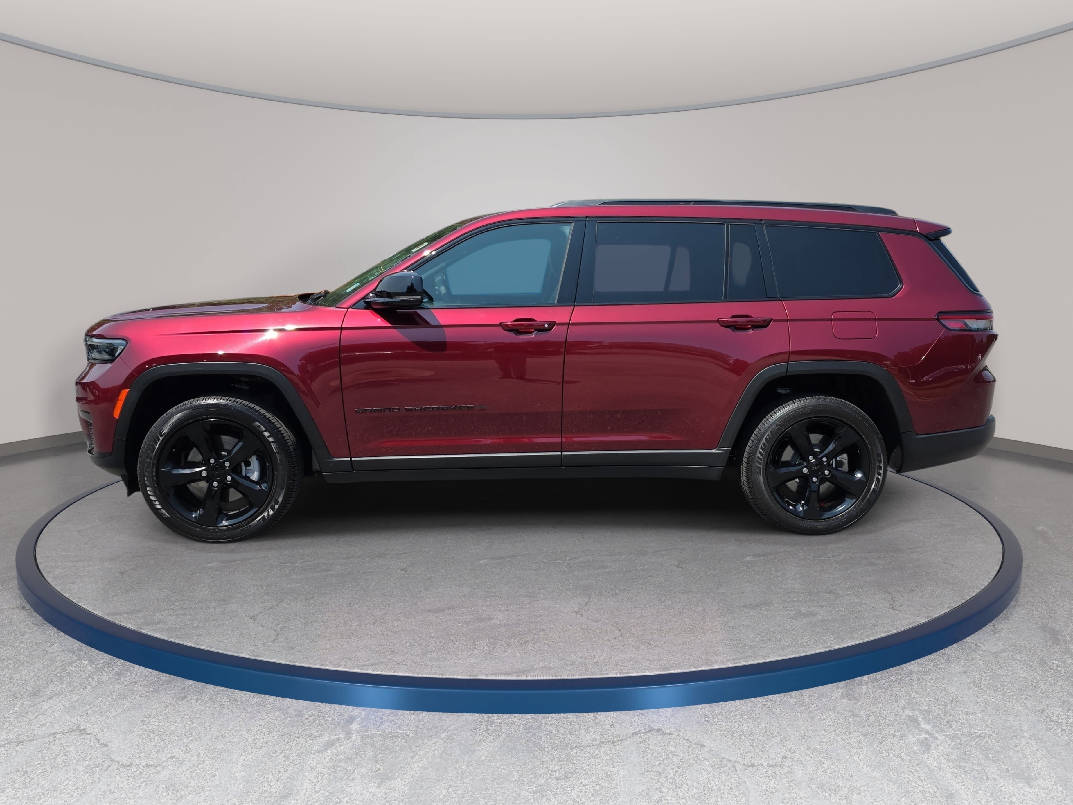 Certified 2025 Jeep Grand Cherokee L Laredo AWD/4WD image 8