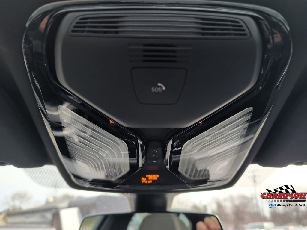 Used 2023 BMW M550i xDrive w/ Executive Package AWD/4WD image 28