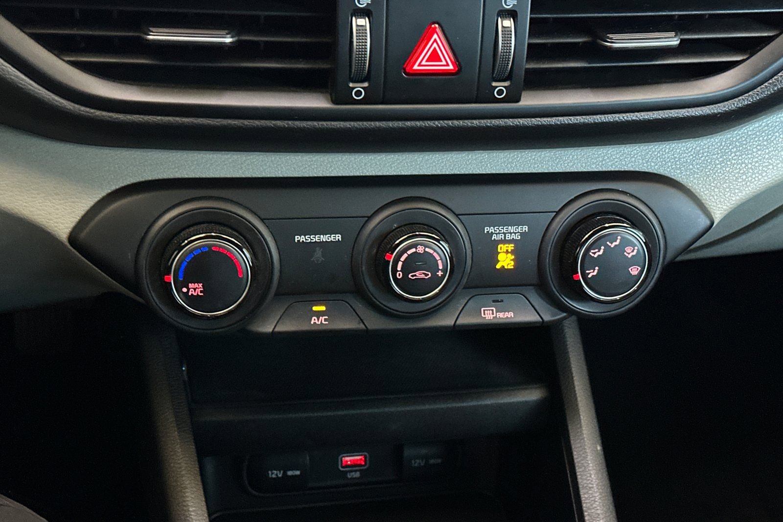 Used 2023 Kia Forte LXS w/ LXS Technology Package image 21