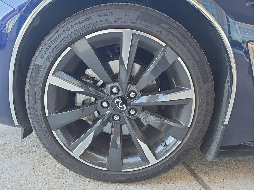 Certified 2022 INFINITI Q60 3.0t Luxe w/ Essential Package image 15