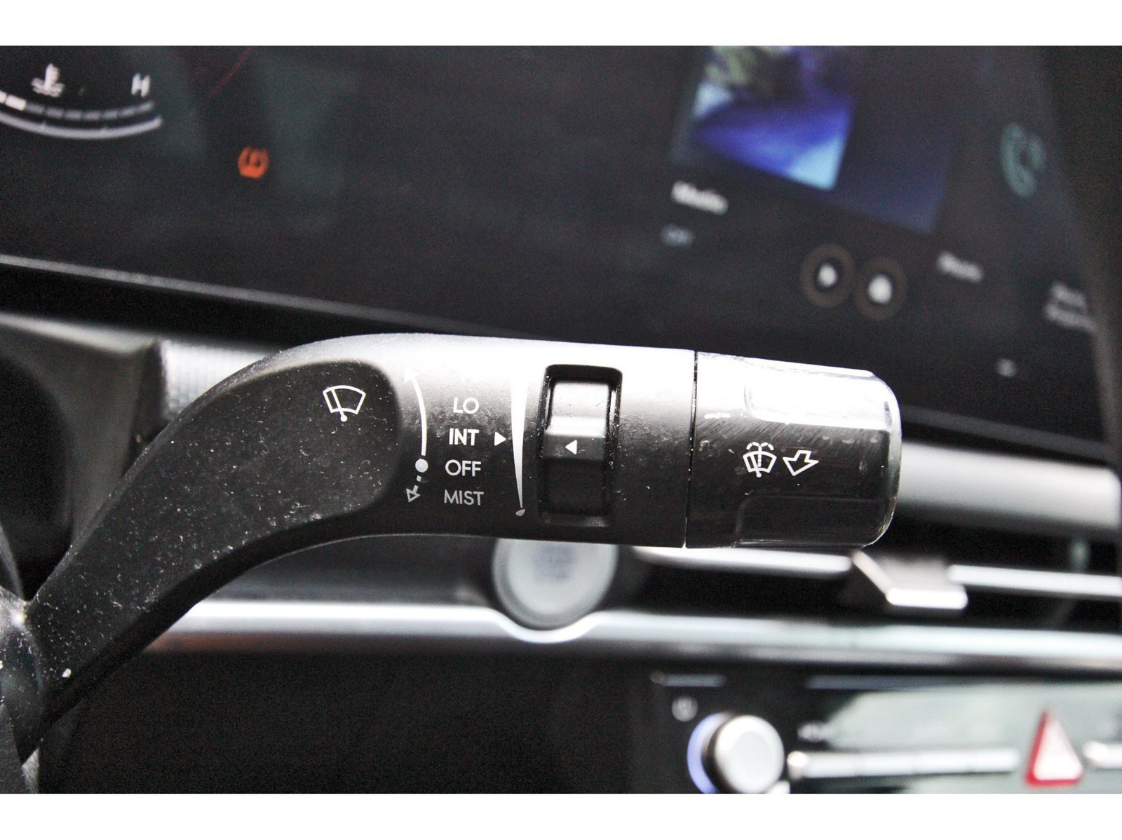 Used 2026 Hyundai Santa Cruz SEL FWD image 18