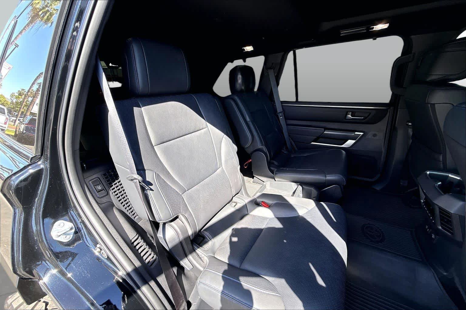 Used 2023 Toyota Sequoia Platinum AWD/4WD image 18