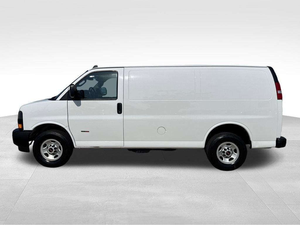 Used 2021 GMC Savana 2500 w/ Driver Convenience Package RWD image 4