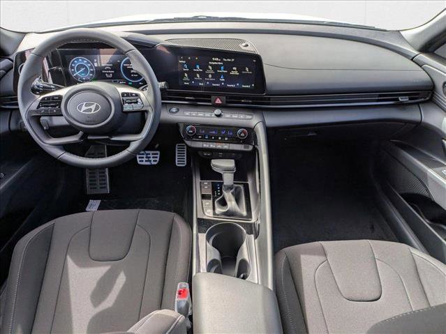 New 2025 Hyundai Elantra SEL image 15