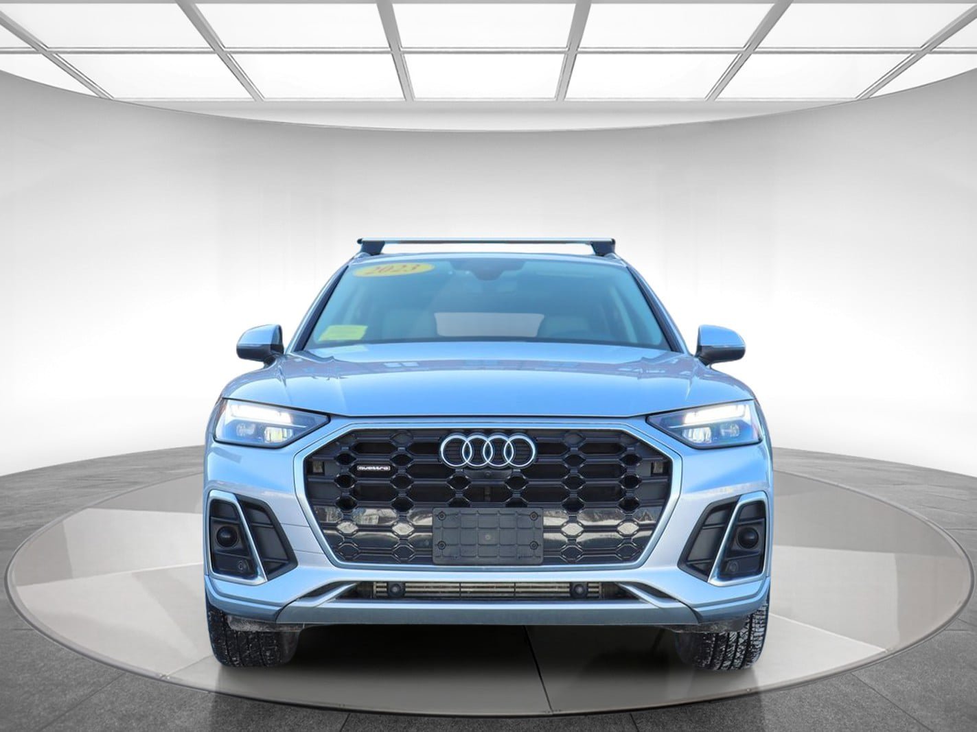 Used 2023 Audi Q5 2.0T Premium Plus w/ Premium Plus Package image 2
