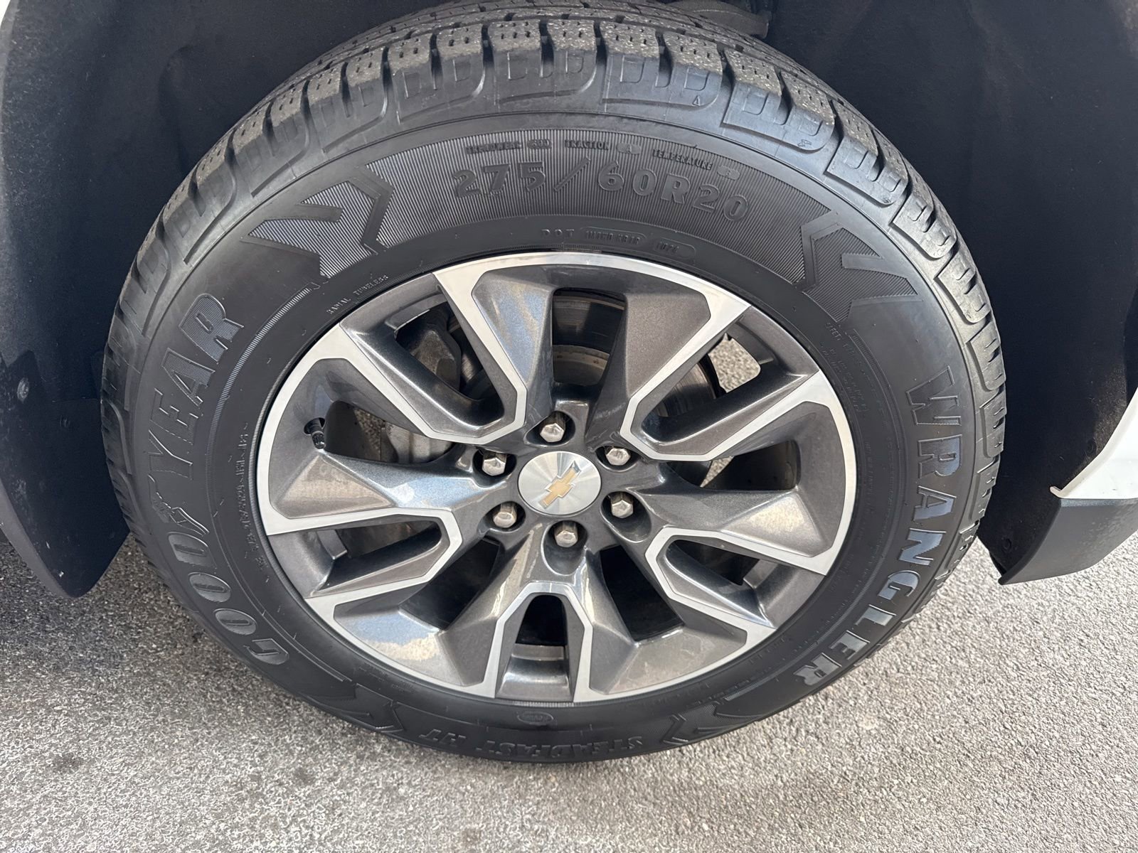 Used 2023 Chevrolet Suburban LS image 12