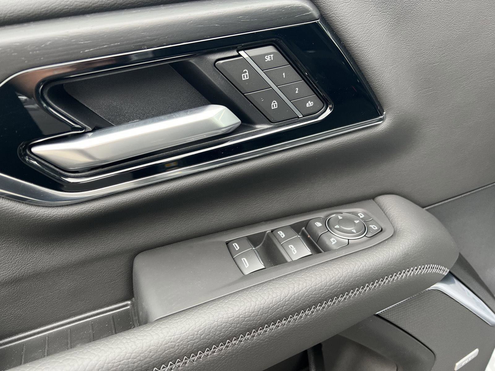 New 2026 GMC Yukon Denali AWD/4WD image 14