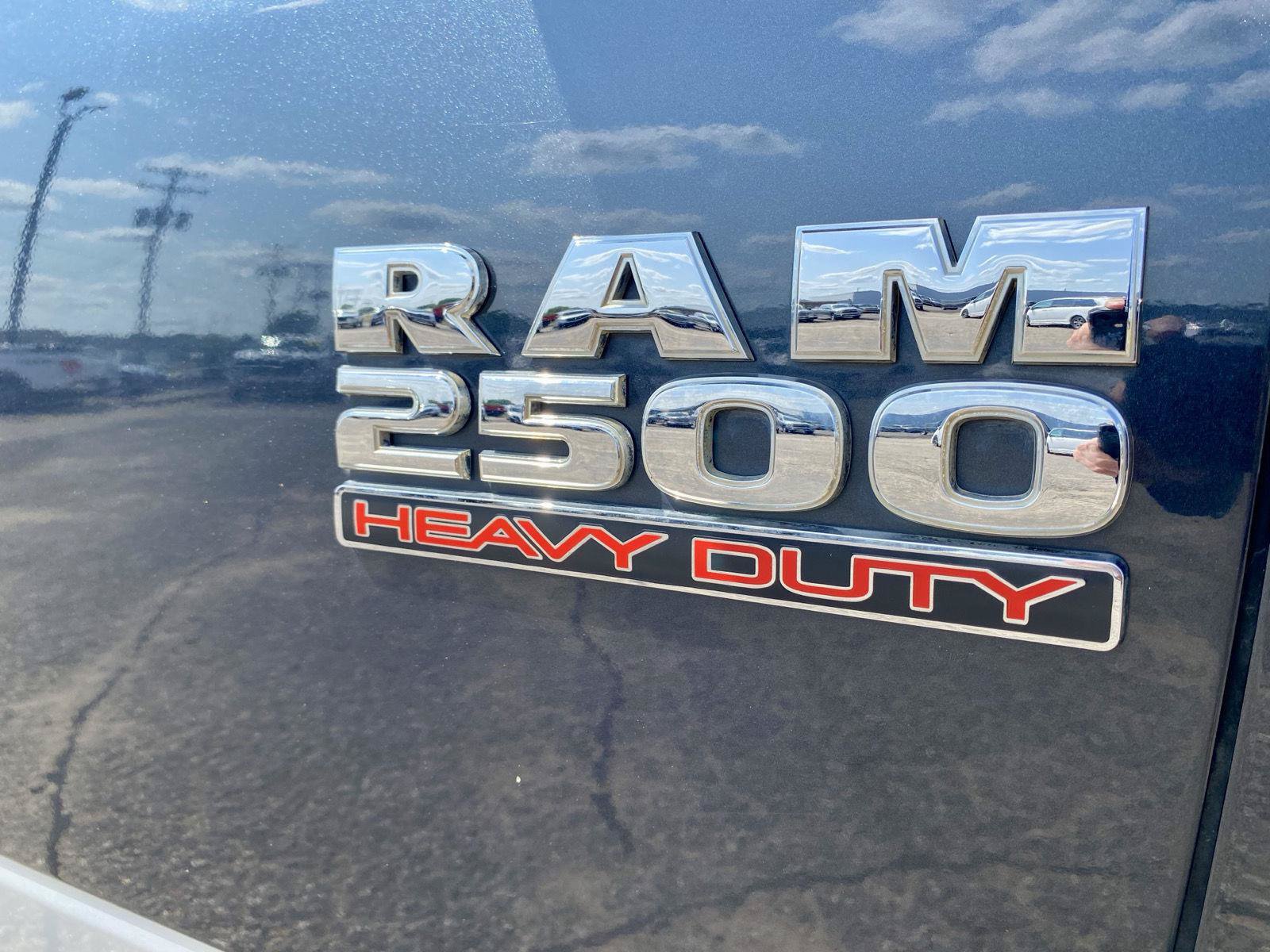 Used 2015 RAM 2500 Laramie w/ Convenience Group AWD/4WD image 29