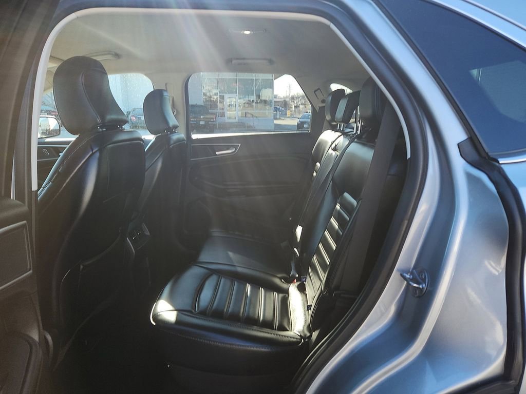 Used 2024 Ford Edge SEL image 6