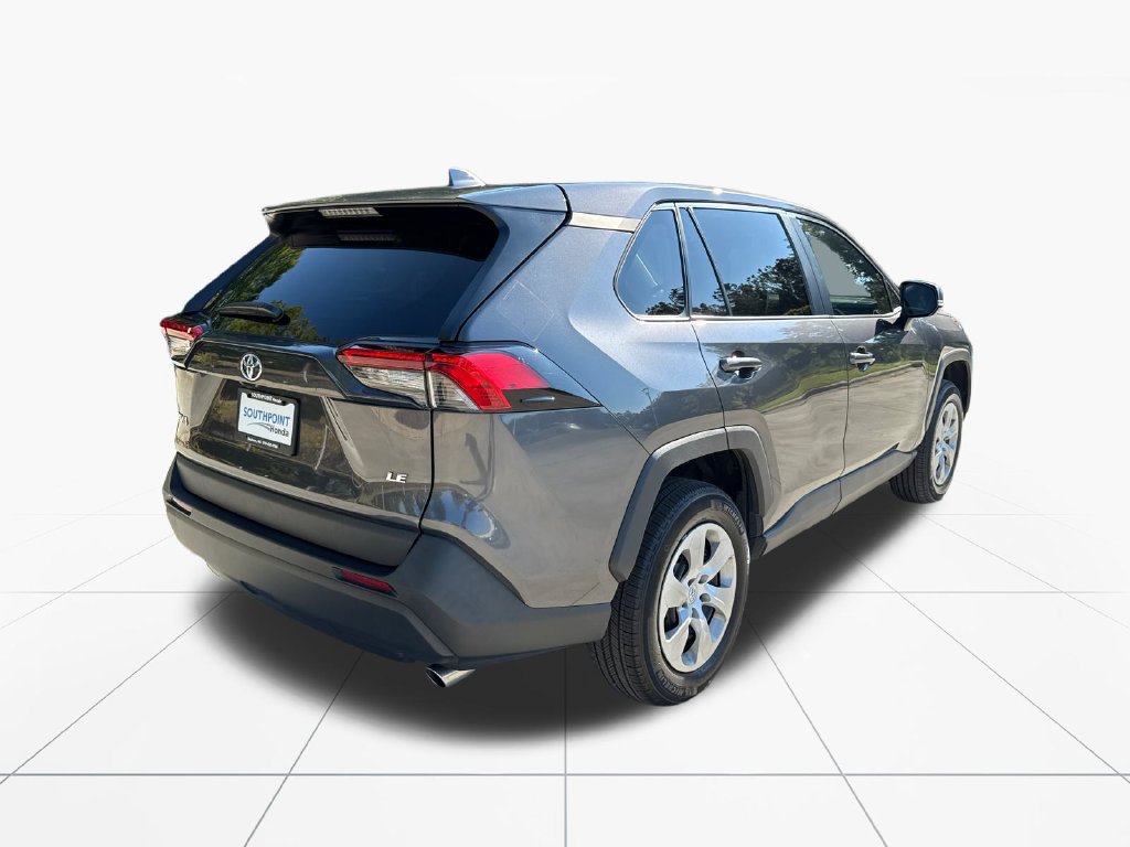 Used 2024 Toyota RAV4 LE FWD image 8