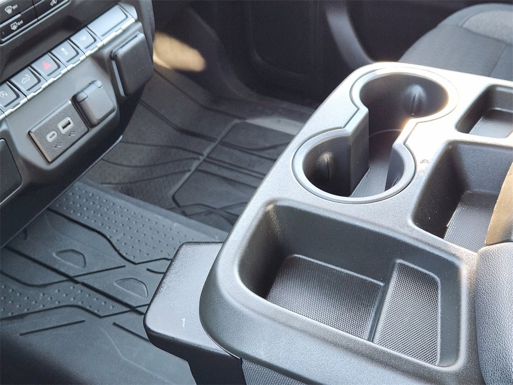 Used 2024 Chevrolet Silverado 1500 Custom image 20