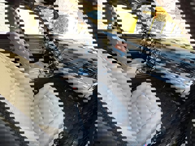 Used 2016 BMW 528i Sedan image 39