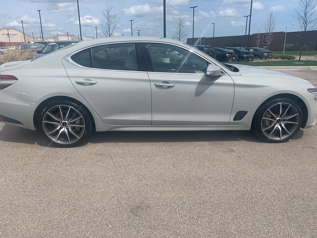 Used 2025 Genesis G70 2.5T AWD/4WD image 6