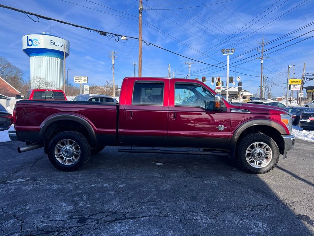 Used 2016 Ford F350 Lariat w/ Lariat Chrome Package image 4