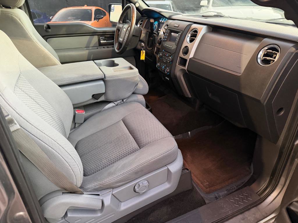 Used 2014 Ford F150 XLT w/ Equipment Group 302A Luxury RWD image 16