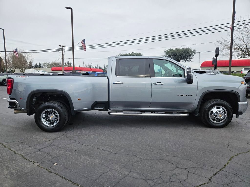 Used 2024 Chevrolet Silverado 3500 LTZ w/ LTZ Plus Package image 7