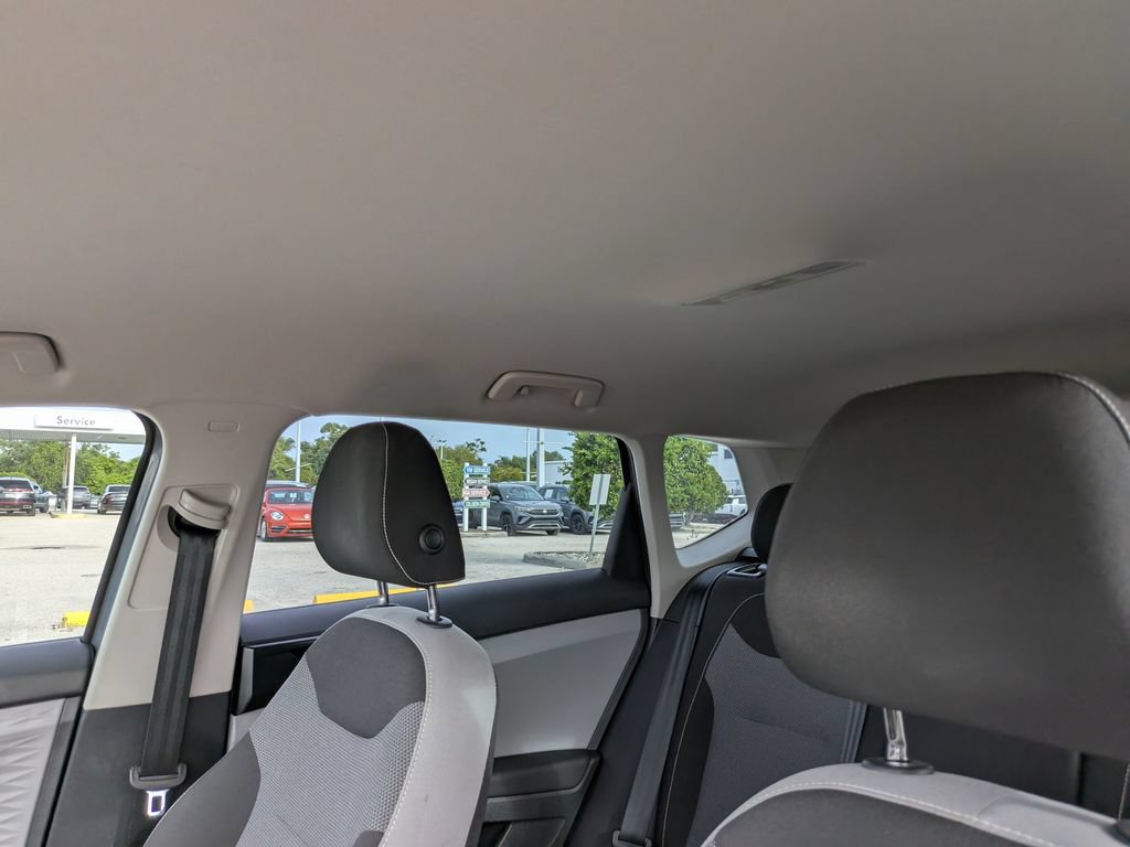 Certified 2023 Volkswagen Taos S FWD image 18