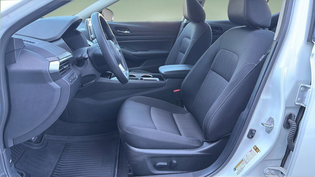 Certified 2024 Nissan Altima 2.5 SV FWD image 17