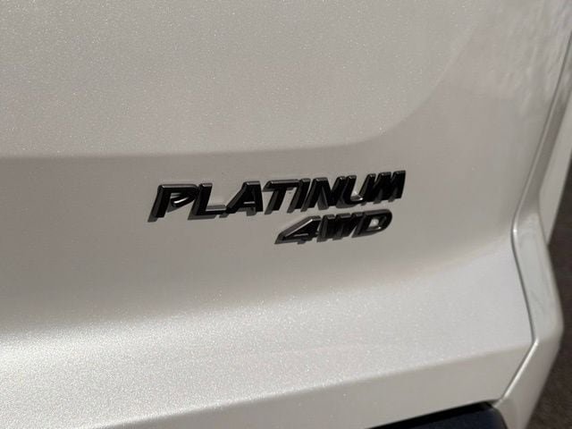 New 2026 Nissan Pathfinder Platinum AWD/4WD image 17