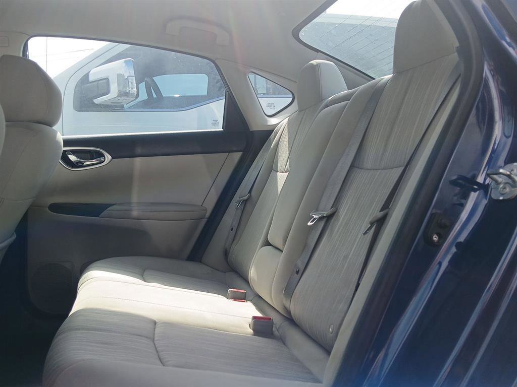 Used 2016 Nissan Sentra SV FWD image 10