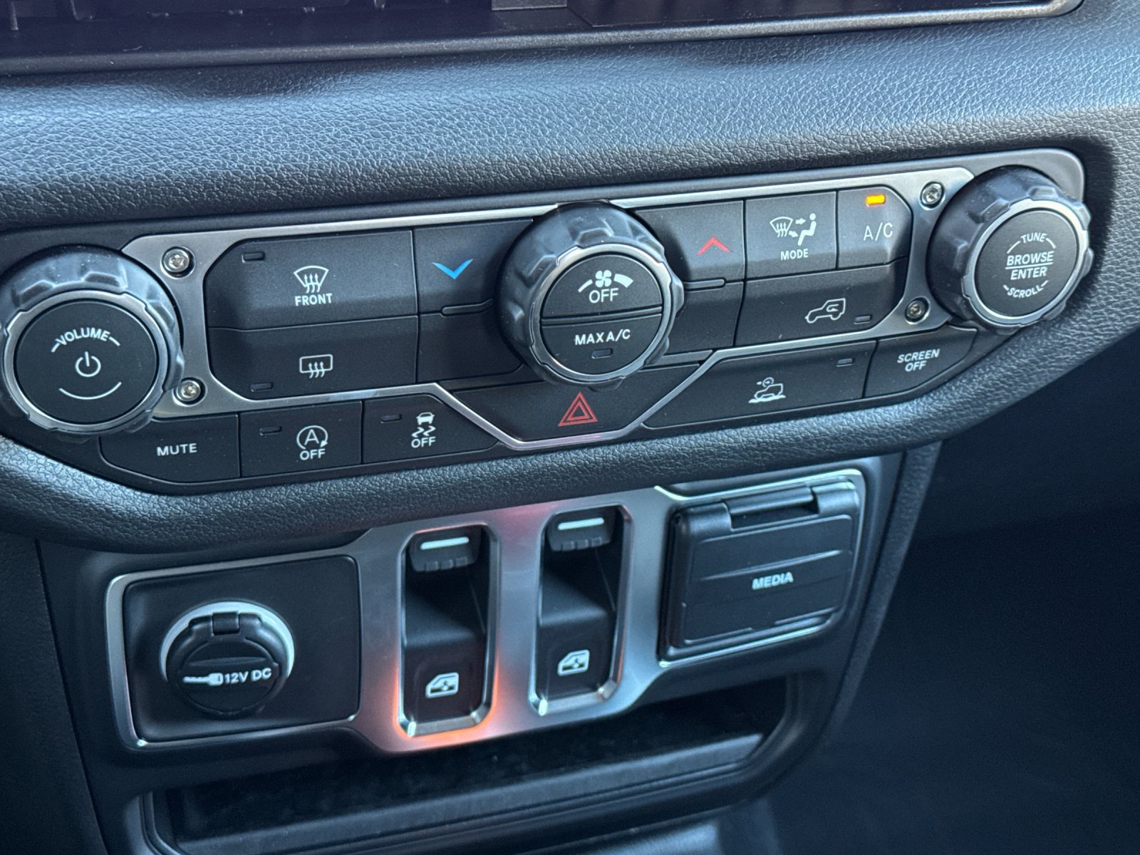 New 2026 Jeep Wrangler Sport AWD/4WD image 20