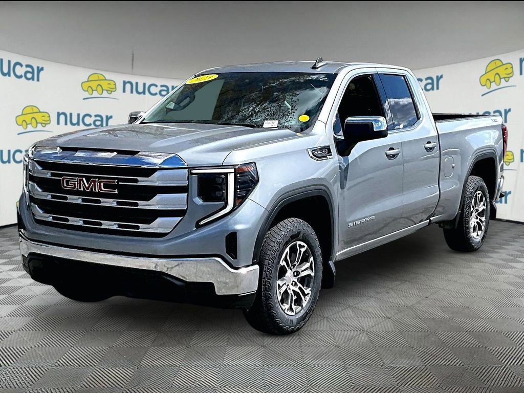 Used 2023 GMC Sierra 1500 SLE w/ X31 Off-Road Package AWD/4WD image 3