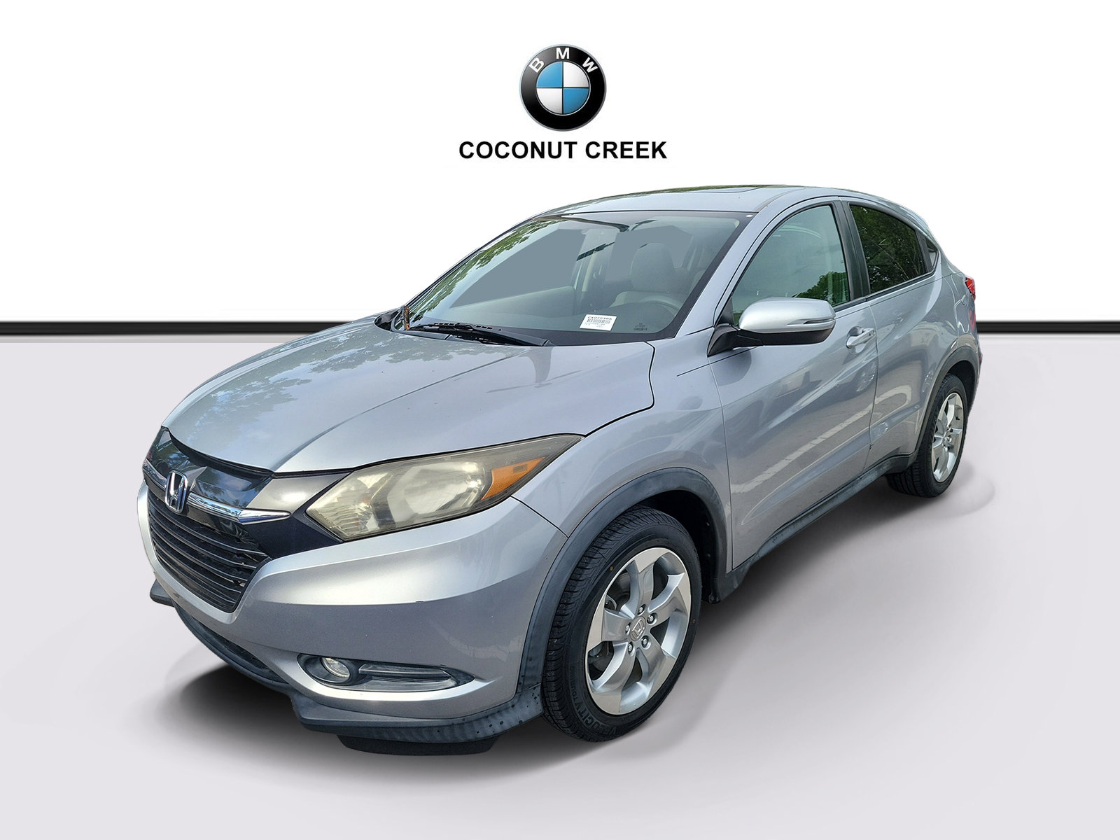 Used 2017 Honda HR-V EX image 2