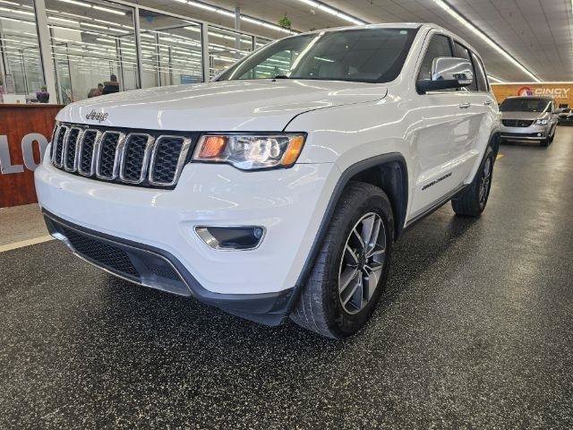 Used 2019 Jeep Grand Cherokee Limited AWD/4WD image 2
