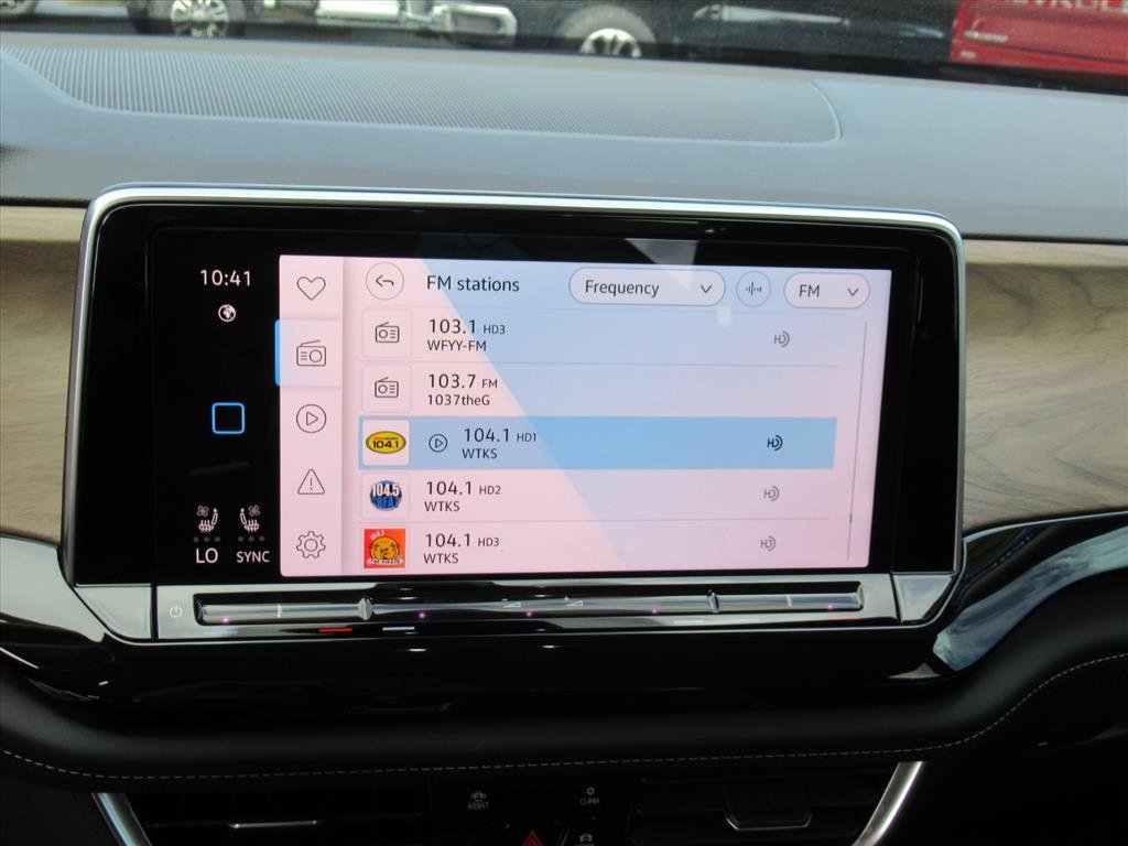 Used 2025 Volkswagen Atlas SE image 22