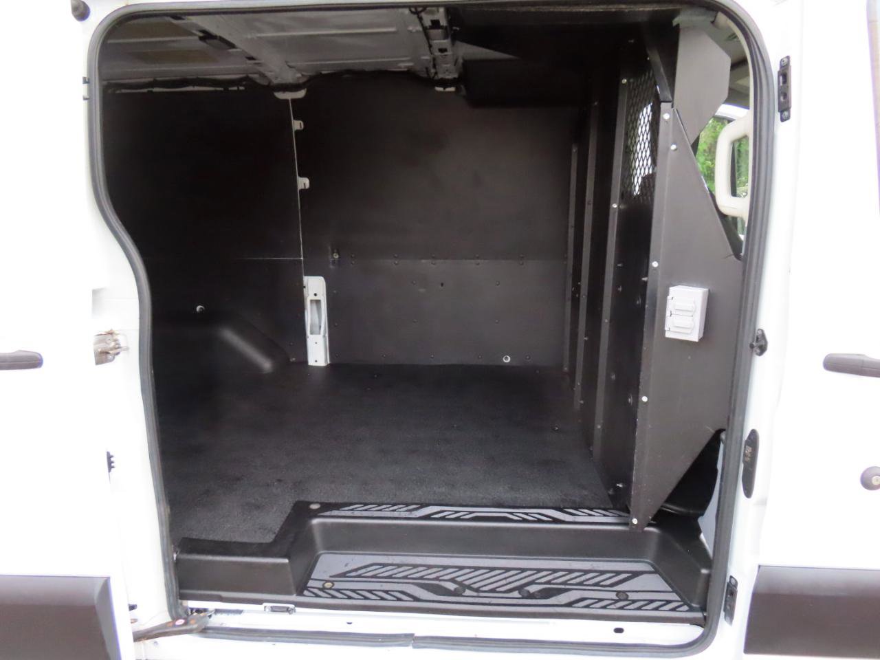 Used 2016 Ford Transit 250 130 Low Roof RWD image 9