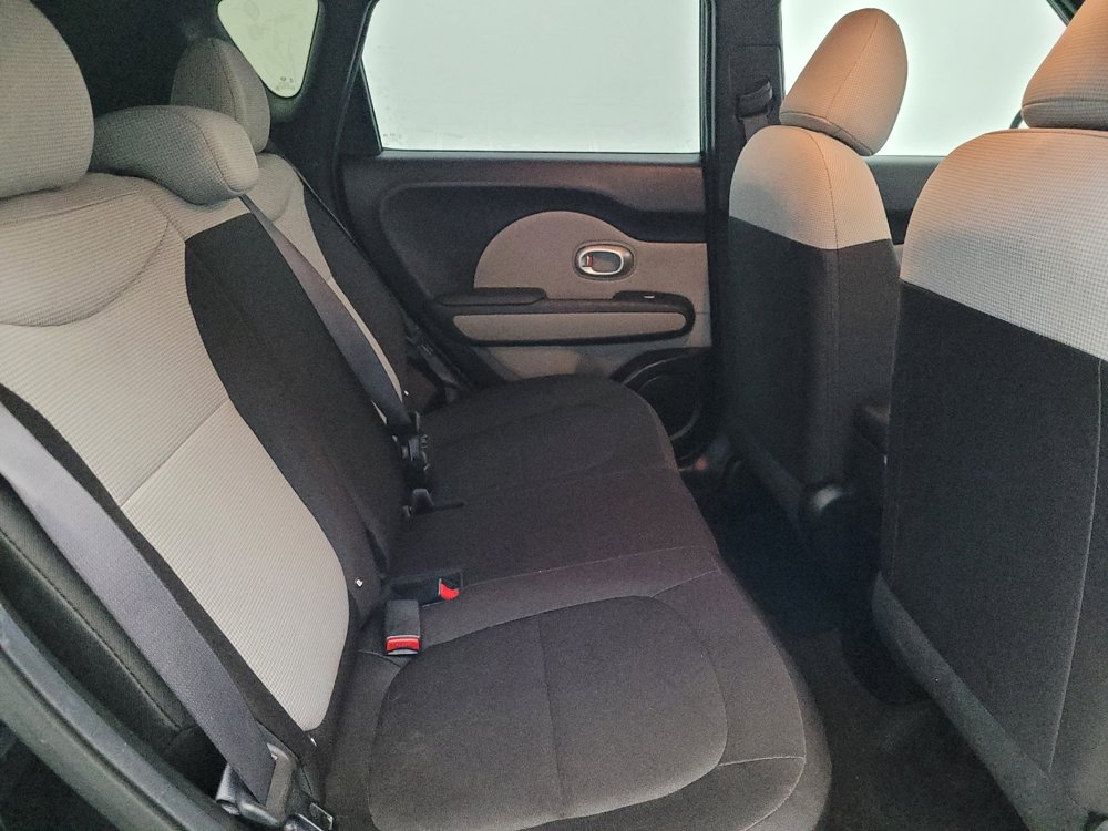 Used 2019 Kia Soul image 19